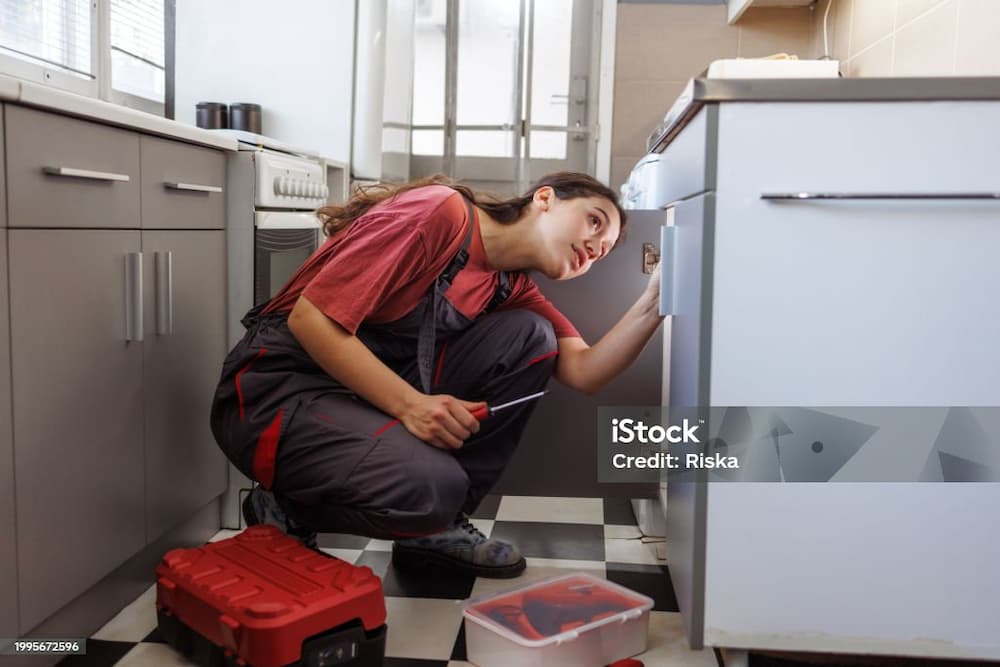 7 Tell Tale Signs You Need to Call a Professional Plumber