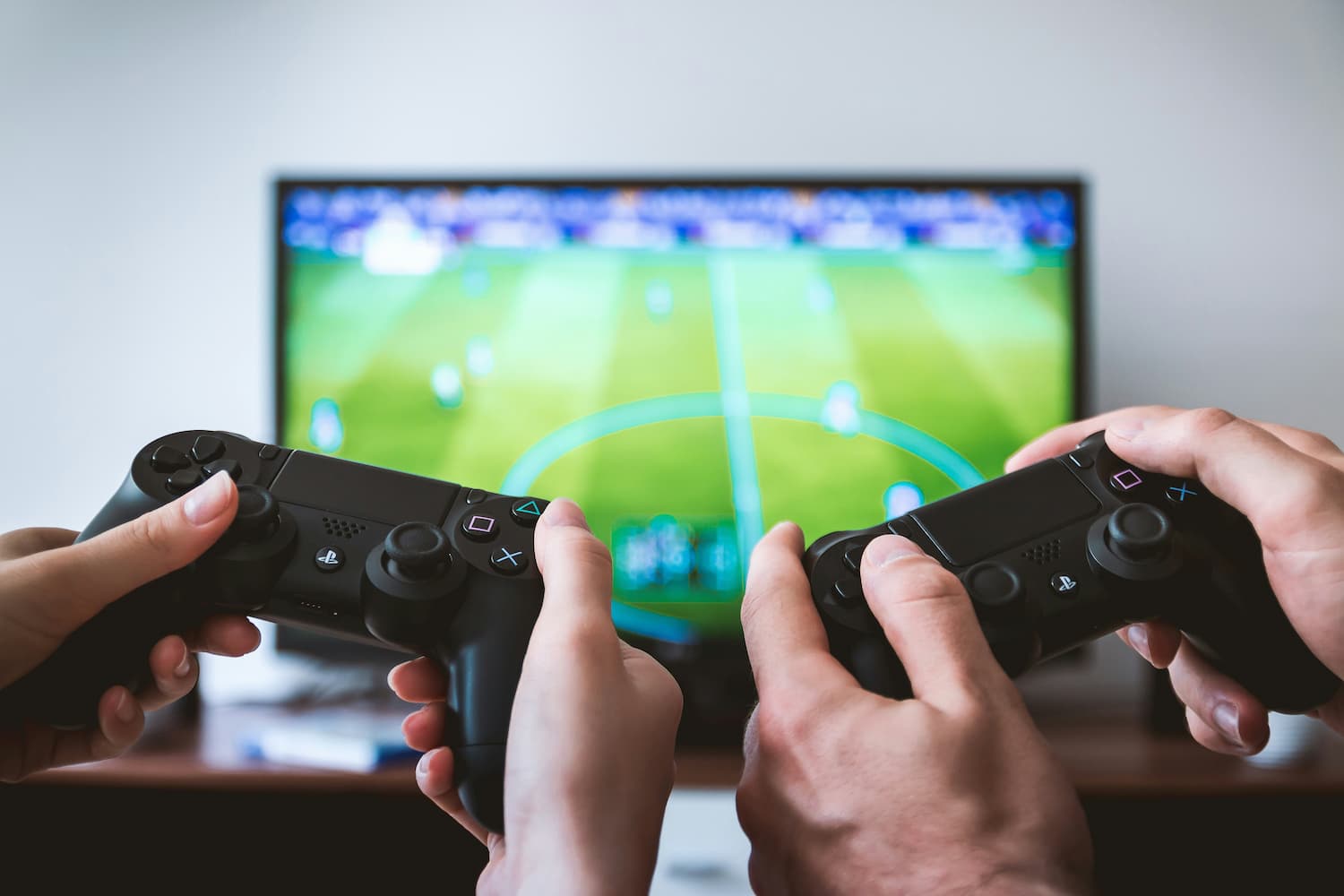 6 Tips to Create the Ultimate Gaming Room